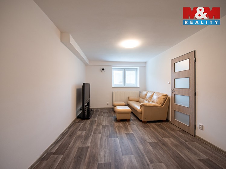 Pronájem bytu 2+1 58 m² - foto 8