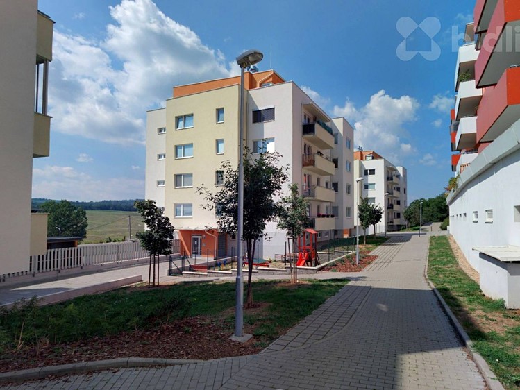 Pronájem bytu 2+kk 48 m² - foto 3