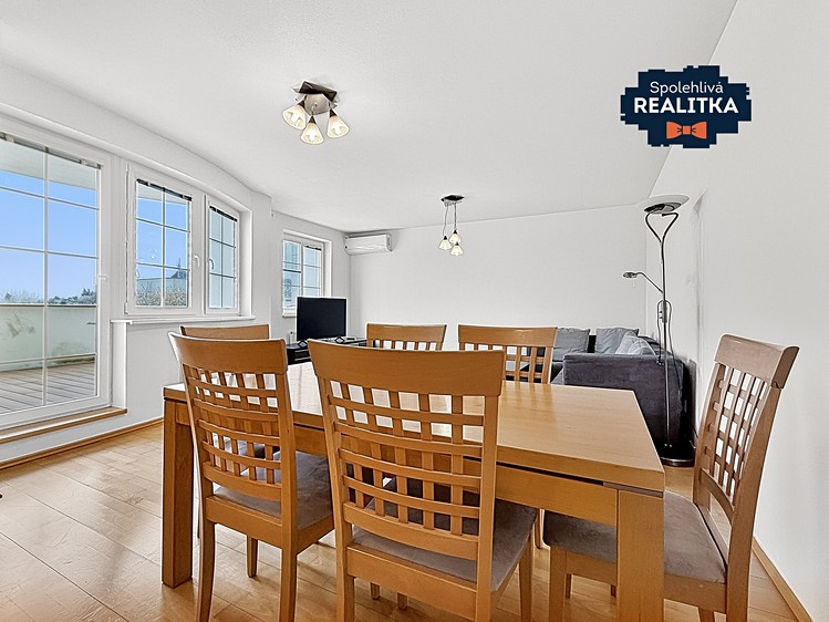 Pronájem bytu 4+kk 111 m² - foto 3