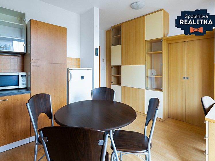 Pronájem bytu 1+kk 39 m² - foto 2