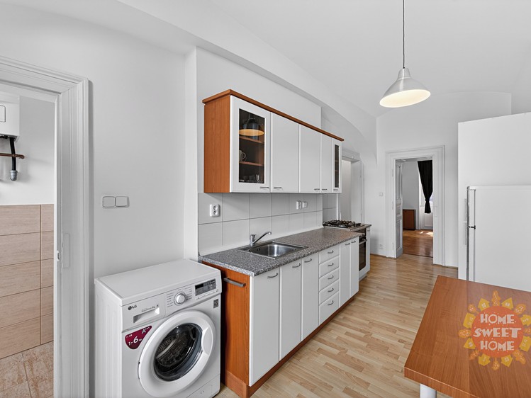 Pronájem bytu 1+1 49 m² - foto 4