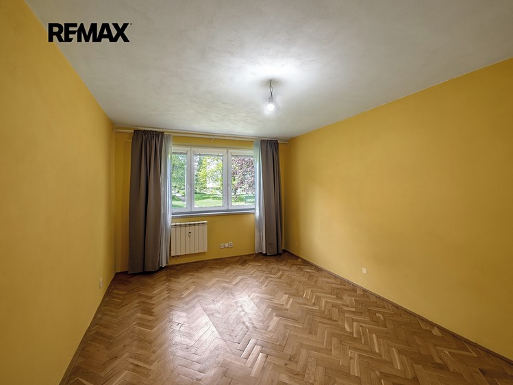 Pronájem bytu 3+1 77 m² - foto 4