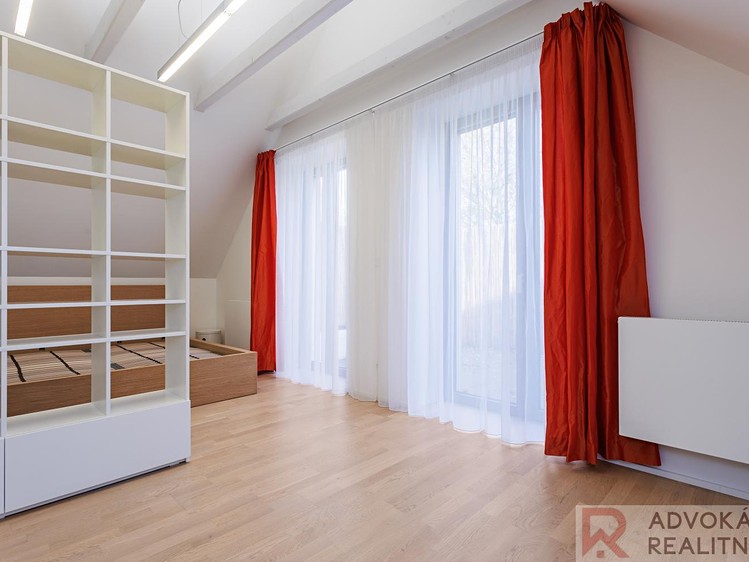 Pronájem bytu 3+1 122 m² - foto 6