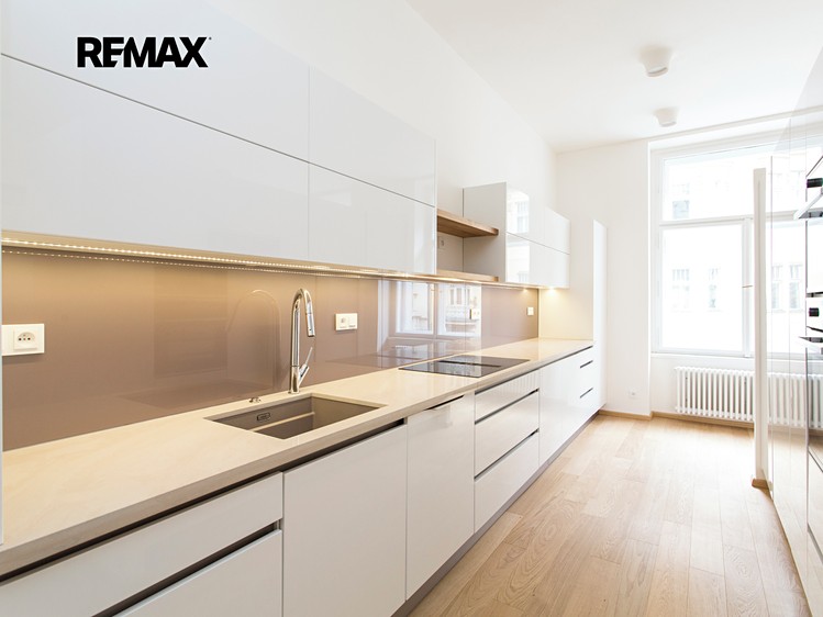 Pronájem bytu 4+kk 164 m² (Jednopodlažní) - foto 4