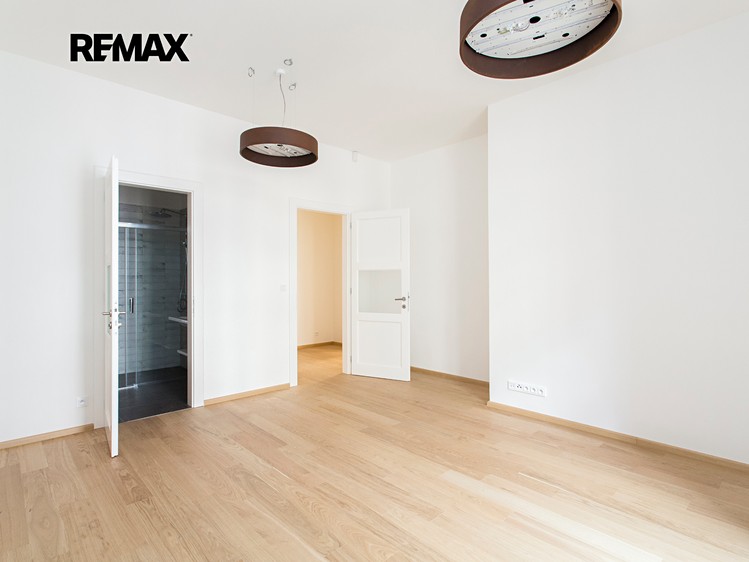 Pronájem bytu 4+kk 164 m² (Jednopodlažní) - foto 7