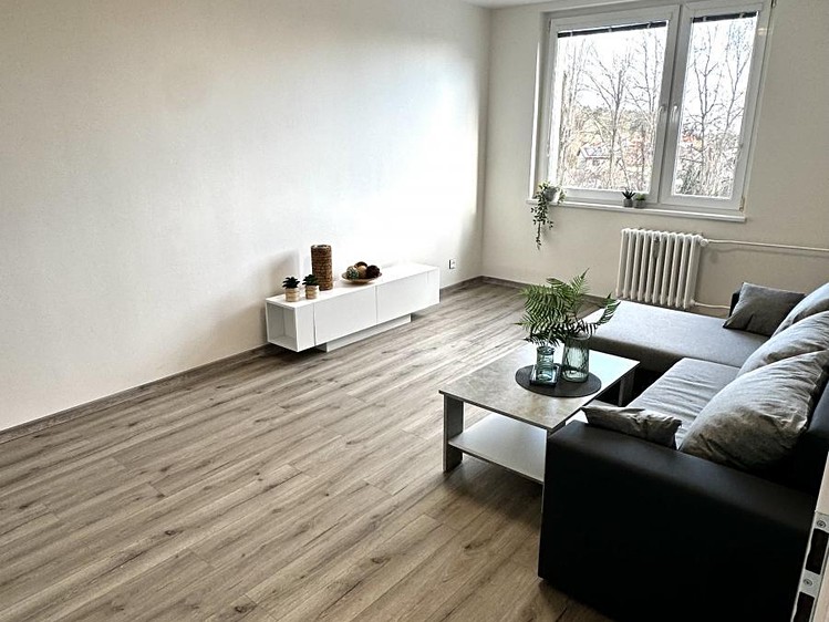 Pronájem bytu 2+kk 43 m² - foto 3