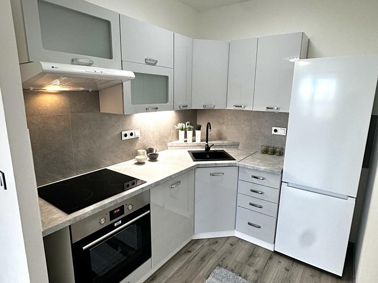 Pronájem bytu 2+kk 43 m² - foto 1