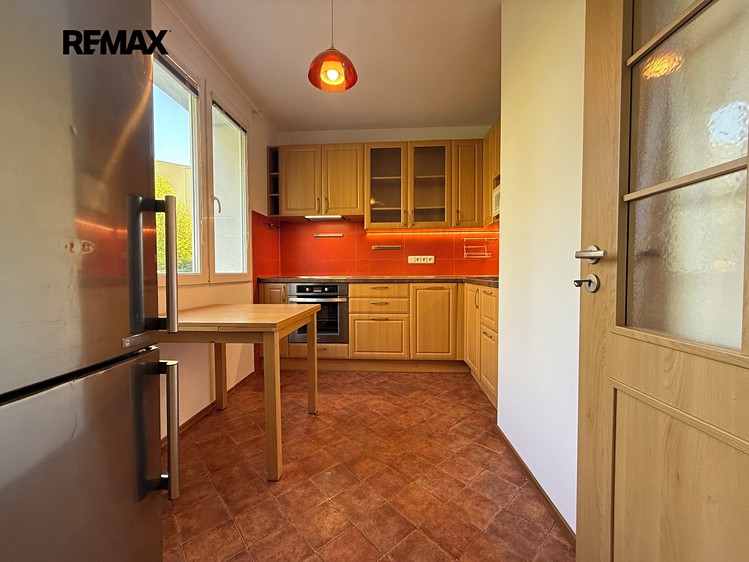 Pronájem bytu 3+1 65 m² - foto 4
