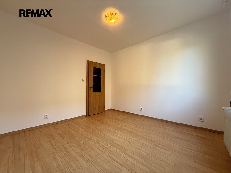 Pronájem bytu 3+1 65 m² - foto 8