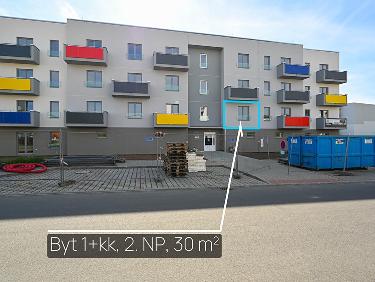 Pronájem bytu 1+kk 30 m² - foto 1