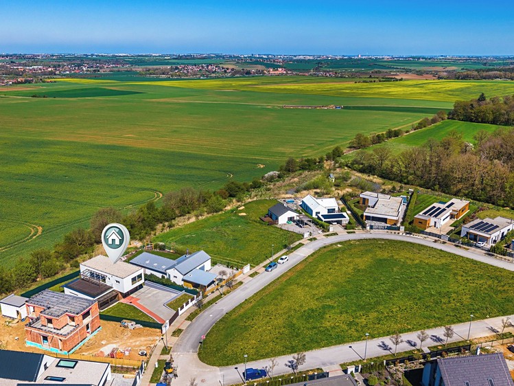 Prodej  rodinného domu 292 m², pozemek 817 m² - foto 6