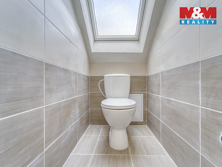 Prodej rodinného domu 124 m², pozemek 1 185 m² - foto 6