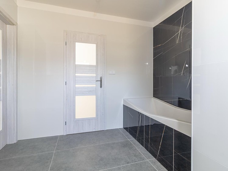 Prodej rodinného domu 125 m², pozemek 746 m² - foto 3