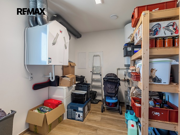 Prodej  rodinného domu 127 m², pozemek 1 080 m² - foto 8