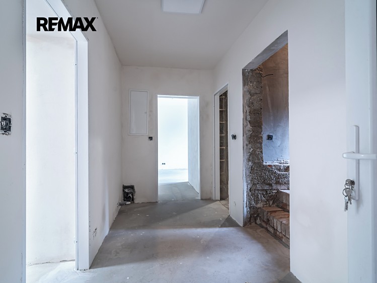 Prodej rodinného domu 235 m², pozemek 520 m² - foto 8