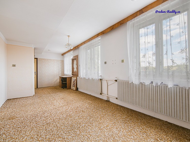 Prodej rodinného domu 250 m², pozemek 1 580 m² - foto 8