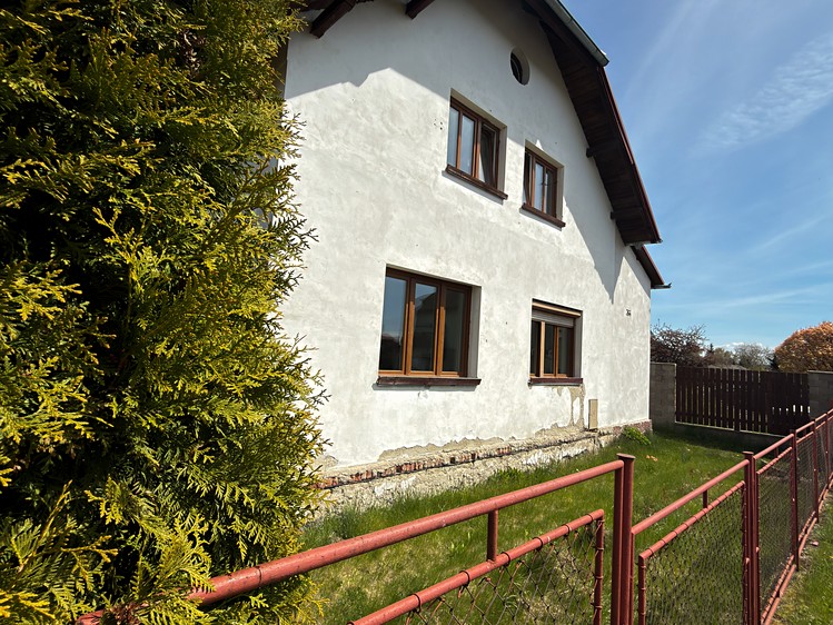 Prodej rodinného domu 166 m², pozemek 2 220 m² - foto 8