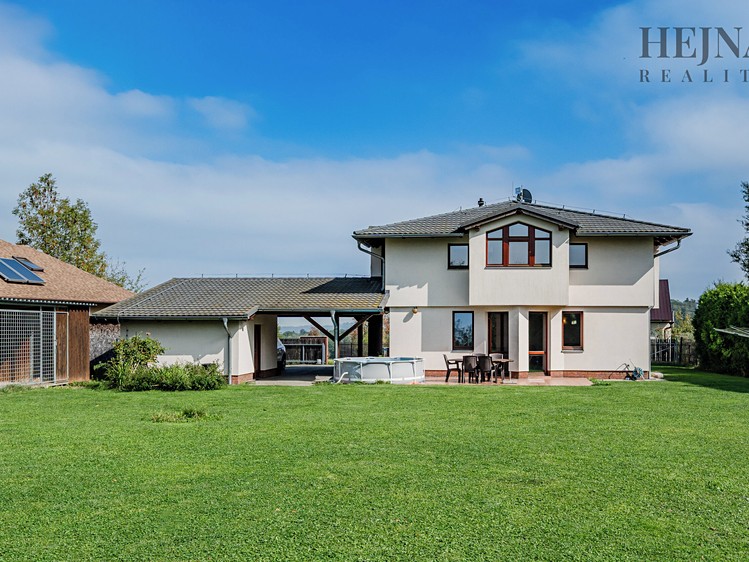 Prodej rodinného domu 134 m², pozemek 1 420 m² - foto 1