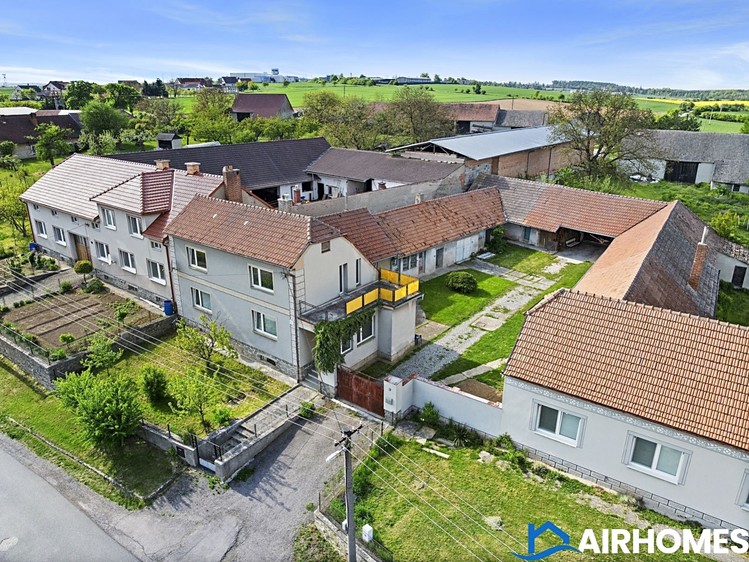 Prodej  zemědělské usedlosti 370 m², pozemek 5 500 m² - foto 5