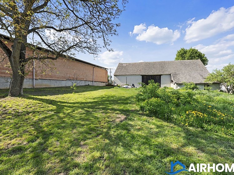 Prodej  zemědělské usedlosti 370 m², pozemek 5 500 m² - foto 7