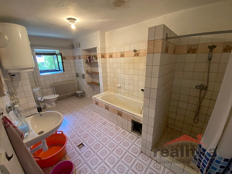 Prodej  rodinného domu 152 m², pozemek 22 868 m² - foto 6