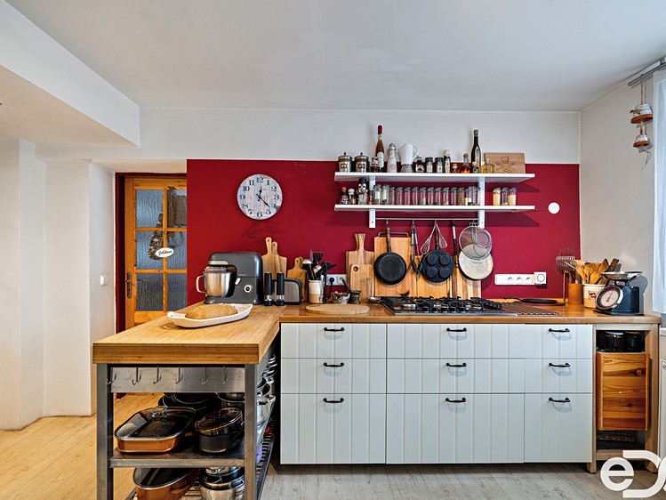 Prodej rodinného domu 200 m², pozemek 941 m² - foto 8
