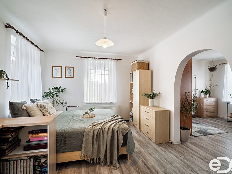 Prodej rodinného domu 200 m², pozemek 941 m² - foto 5