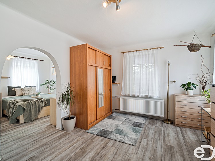 Prodej rodinného domu 200 m², pozemek 941 m² - foto 7