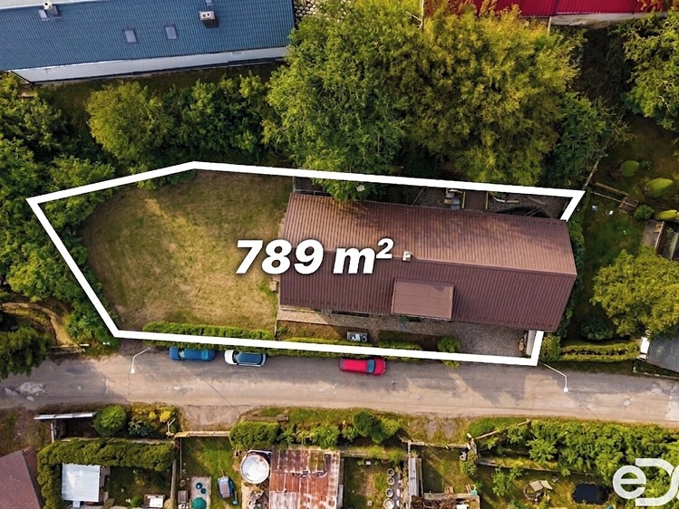 Prodej vícegeneračního domu 232 m², pozemek 789 m² - foto 3
