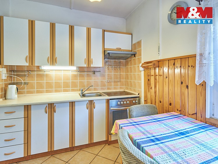 Prodej rodinného domu 91 m², pozemek 1 511 m² - foto 2