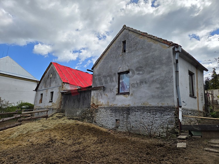 Prodej rodinného domu 93 m², pozemek 829 m² - foto 1