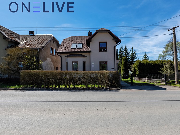 Prodej rodinného domu 140 m², pozemek 600 m² - foto 1