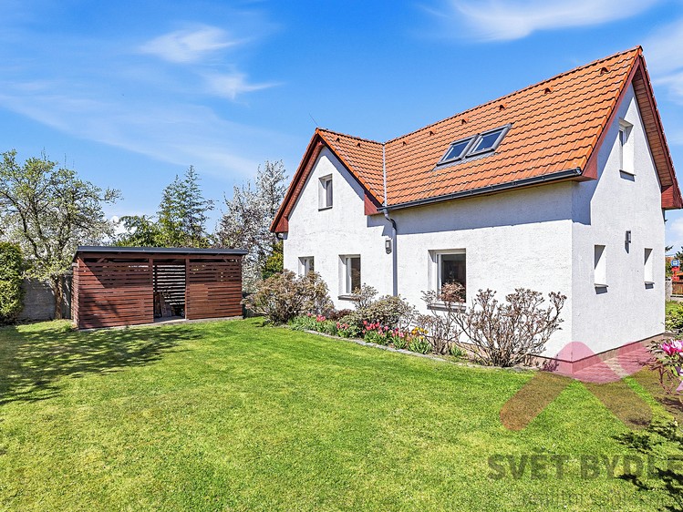 Prodej rodinného domu 189 m², pozemek 643 m² - foto 4