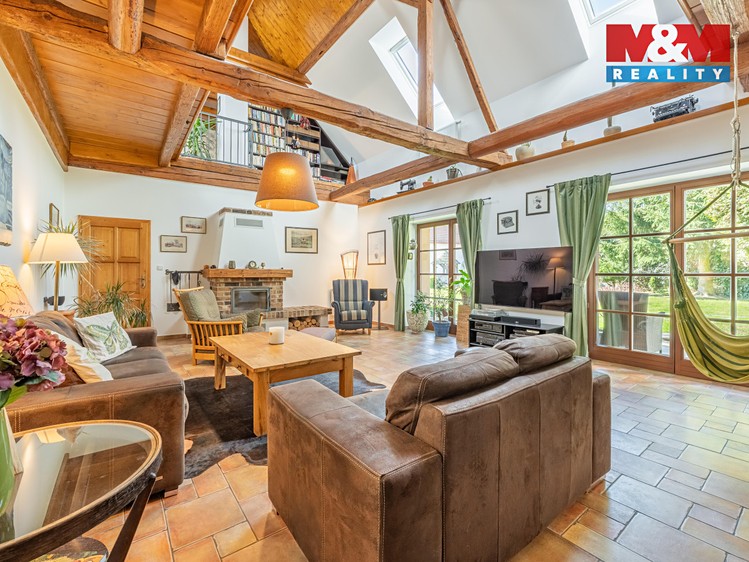 Prodej  rodinného domu 343 m², pozemek 1 560 m² - foto 4