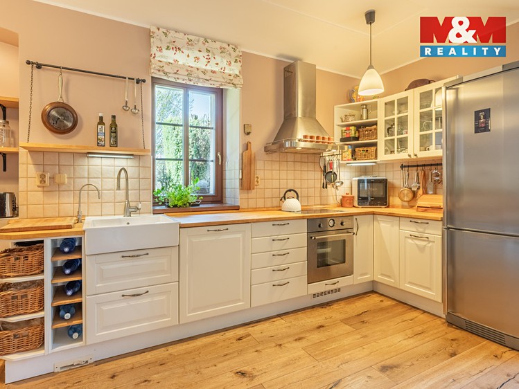 Prodej  rodinného domu 343 m², pozemek 1 560 m² - foto 7