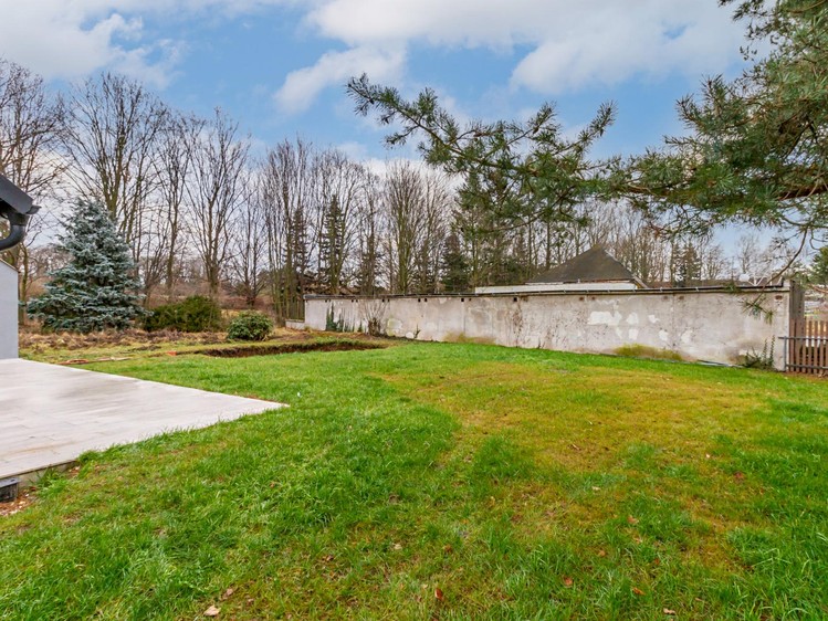 Prodej rodinného domu 220 m², pozemek 720 m² - foto 5