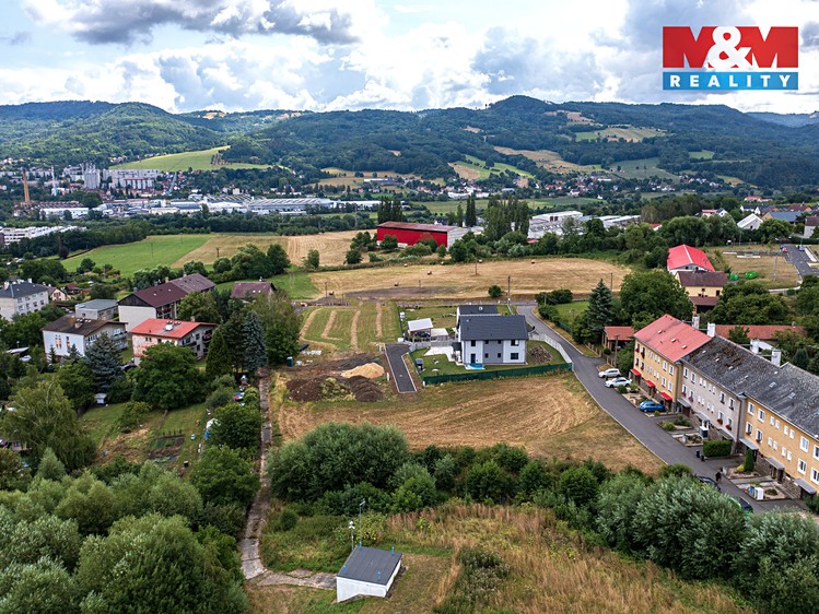 Prodej stavebního pozemku 1 027 m² - foto 2