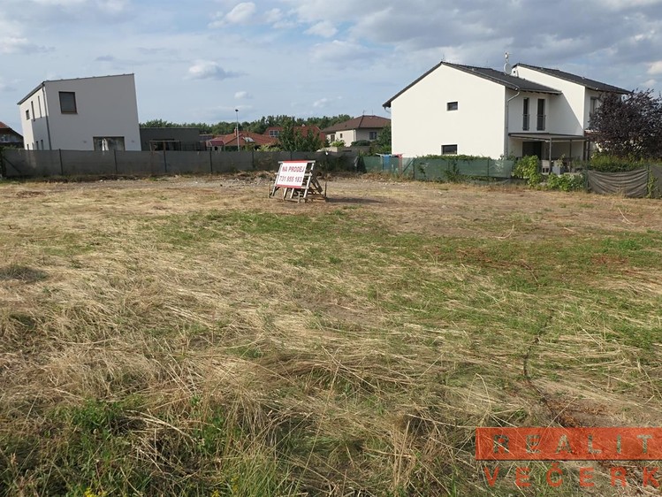 Prodej stavebního pozemku 794 m² - foto 5