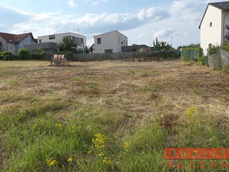 Prodej stavebního pozemku 794 m² - foto 6