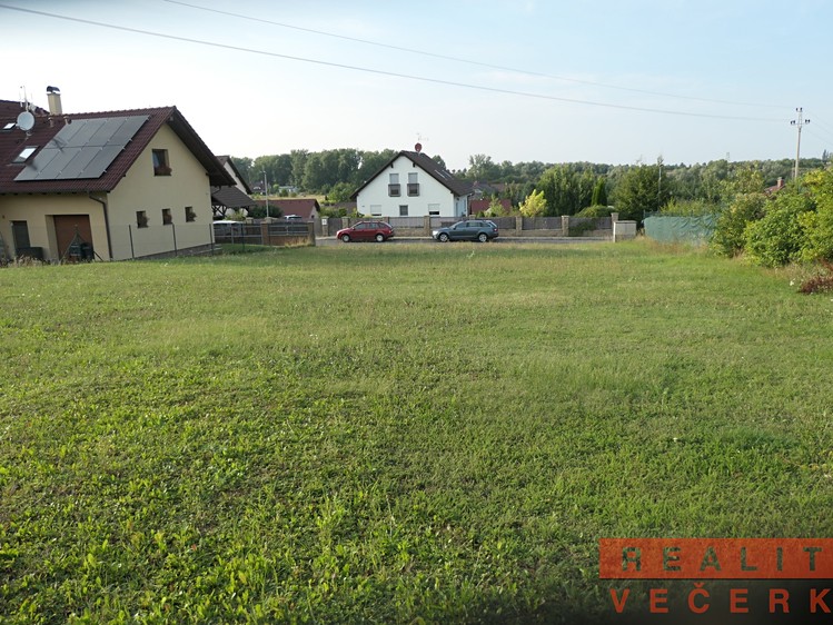 Prodej stavebního pozemku 898 m² - foto 4