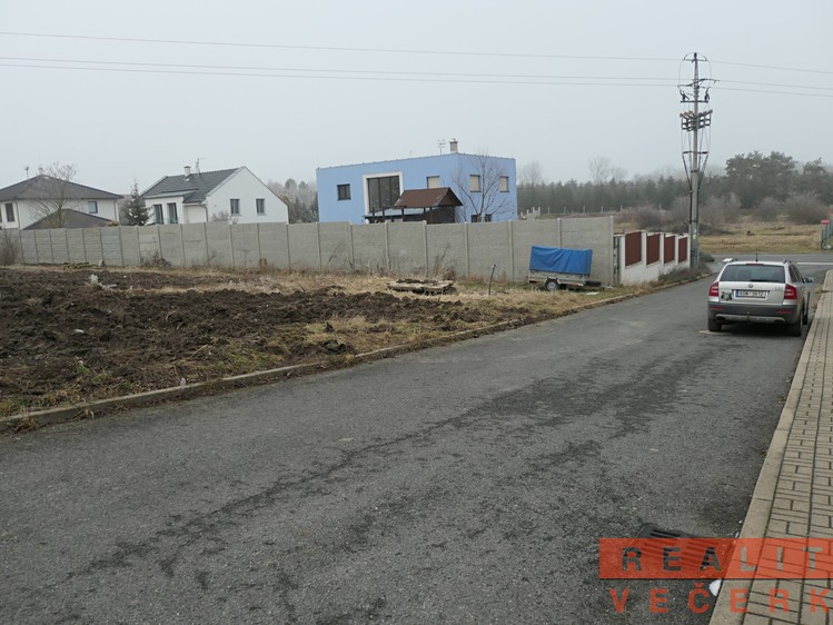Prodej  stavebního pozemku 640 m² - foto 6