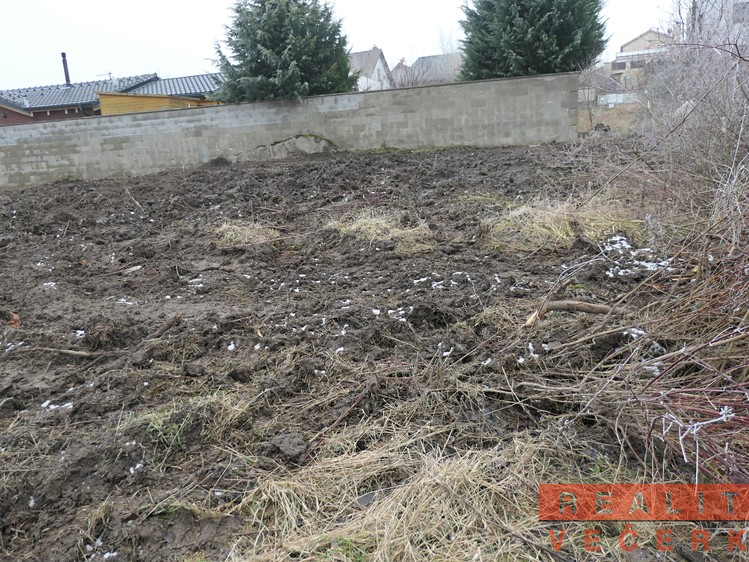 Prodej  stavebního pozemku 640 m² - foto 5