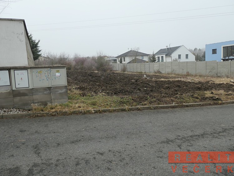 Prodej  stavebního pozemku 640 m² - foto 7