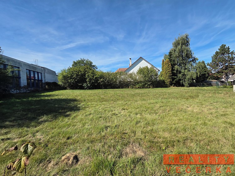Prodej  stavebního pozemku 1 222 m² - foto 8