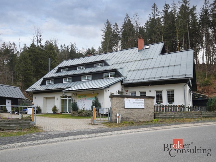 Prodej ubytovacího zařízení 640 m² - foto 1