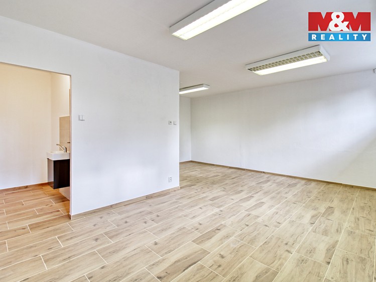 Prodej obchodního prostoru 34 m² - foto 4