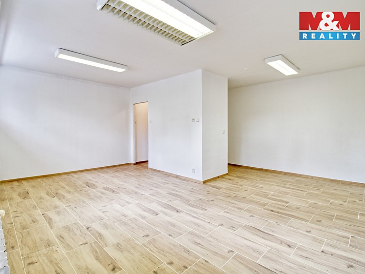 Prodej obchodního prostoru 34 m² - foto 2