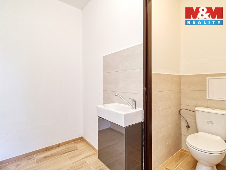 Prodej obchodního prostoru 34 m² - foto 5