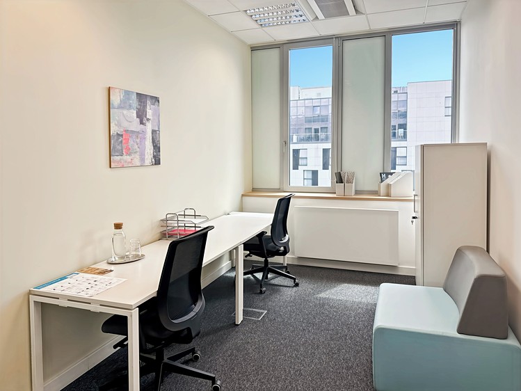 Pronájem kanceláře 50 m² - foto 2