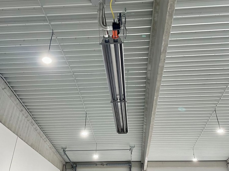 Pronájem výrobní haly, prostoru 1 400 m² - foto 5